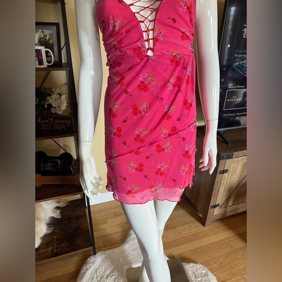 NWT Urban Outfitters Women’s Pink Cherry Print Mini Dress SZ S💗🍒 - Picture 4 of 14